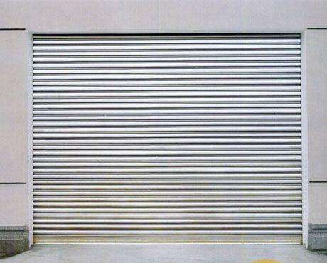 濟(jì)南卷簾門(mén)廠(chǎng)家為大家介紹怎樣選擇電動(dòng)卷簾門(mén)的電機(jī)及電機(jī)有哪些種類(lèi)！建議收藏！