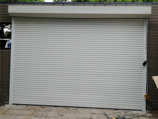 濟(jì)南卷簾門廠家教你怎樣維修電動(dòng)卷簾門出現(xiàn)的故障！