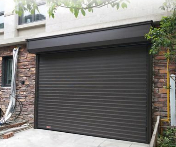 濟(jì)南快速卷簾門與普通卷簾門的相似之處與不同之處！看看哪款更適合你！